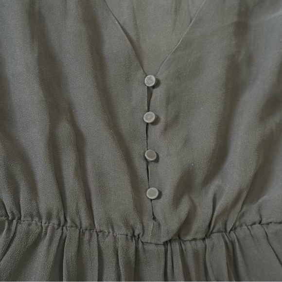 Alice + Olivia Black Top- Size Large - Picture 5 of 7